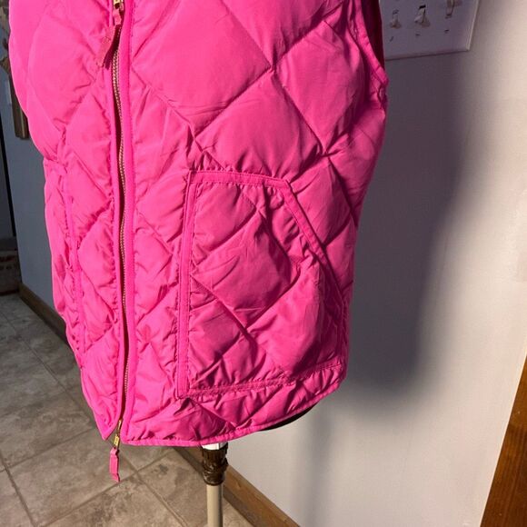 J Crew quilted down filled puffer vest womens size large pink Barbie feminine - Picture 3 of 9